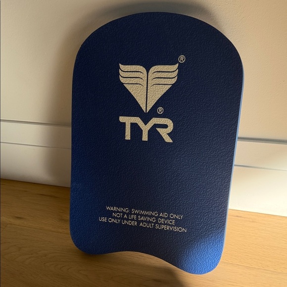 TYR Other - 💦 TYR Navy Junior Swimming Kickboard